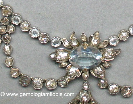 Centro collar aguamarinas y diamantes