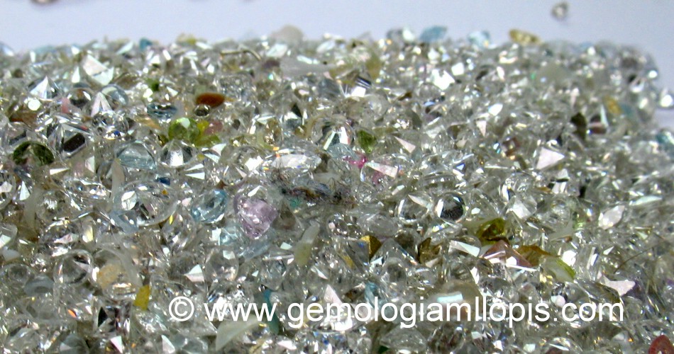 Piedras incoloras procedentes de desguace o desengastado