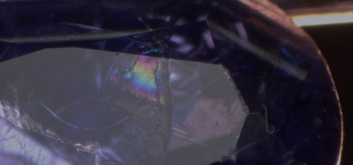 zafiro sintetico craquelado