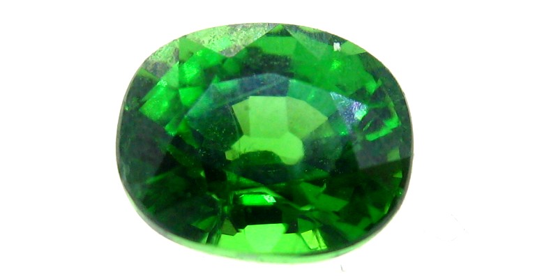 Piedra artificial hecha con nanocristalles para imitar al granate tsavorita