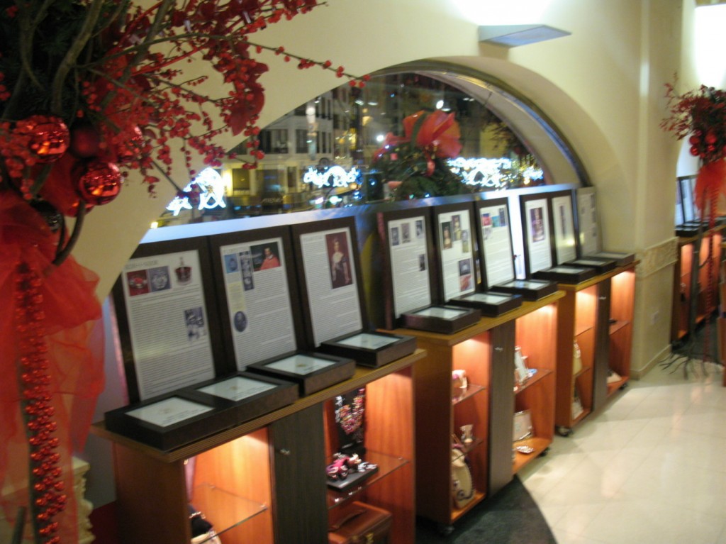 Exposición de Replicas de Diamantes Famosos en Joyería Argimiro Aguilar