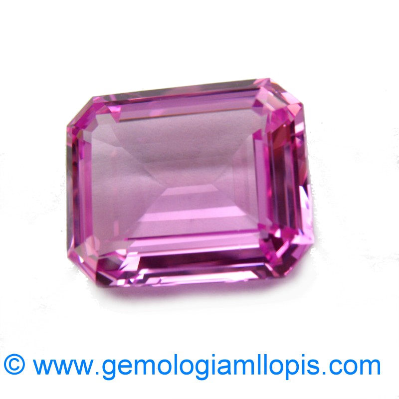 wp-image-featured-image-543.jpg Zafiro rosa sintético - Imagen 1