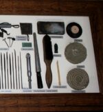 Cuadro de Herramientas de Artesano Joyero - Imagen 5